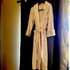 Cream Colored Robe (Short)